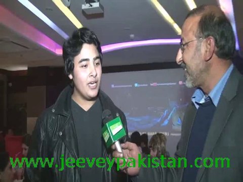 Shahzaib Noor S/o Syed Noor Commented on food and atmosphere of Options Restaurant in Lahore.