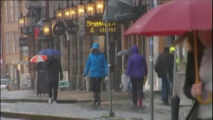 Des composés chimiques dans le saumon, mais en faible quantité