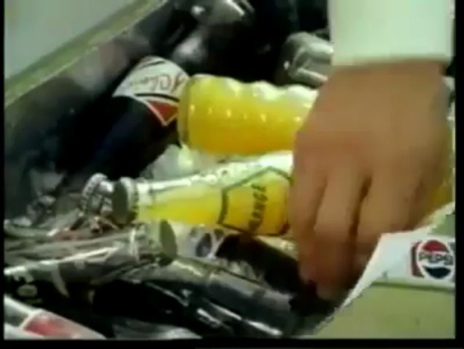 Old Pakistani pepsi commercial