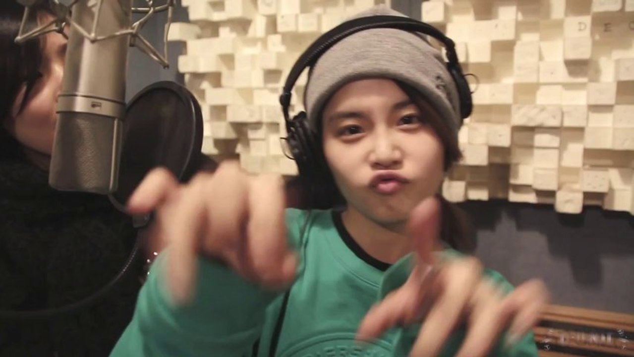 D-Unit - Santa Claus Is Coming To Town