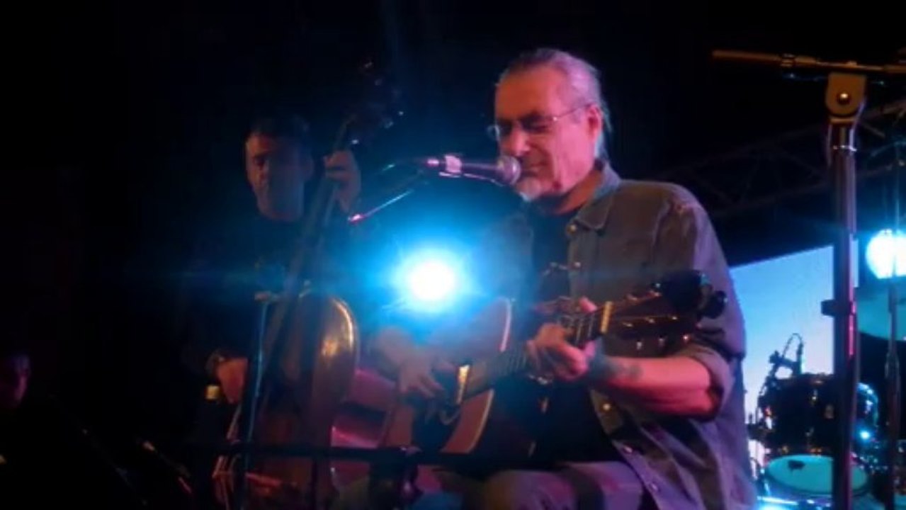 JEFFERSON NOIZET  SALLE DU BOIS DE CASTRES CARBONNE (HAUTE-GARONNE) 14 NOVEMBRE 2013  ORGANISE PAR L'ASSO'S ÉPICÉE