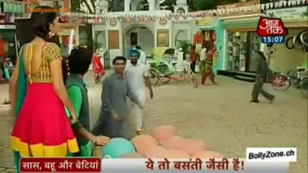 Saas Bahu Aur Betiyan [Aaj Tak] 17th December 2013 Video Watch Online - Pt2