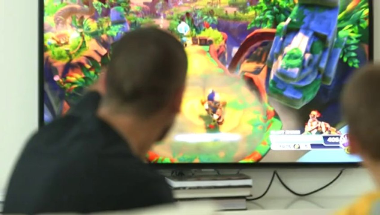 Víctor Valdés y Skylanders SWAP Force vuelven a los terrenos de juego