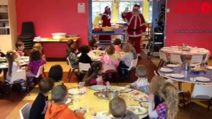 Repas de Noël à la cantine