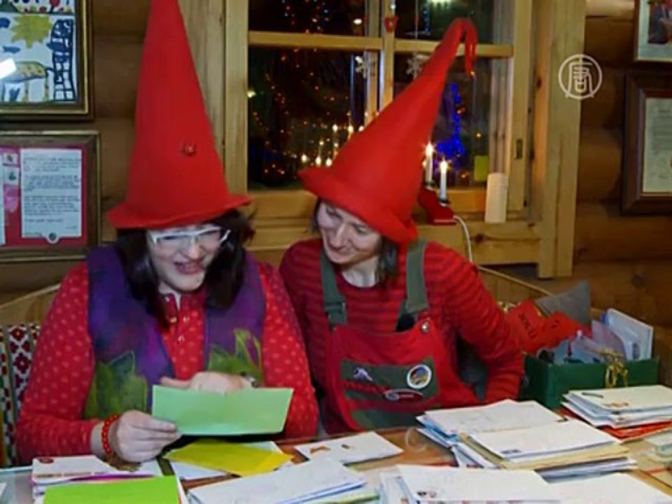 Санта-Клаус с мешком с подарками уже в пути