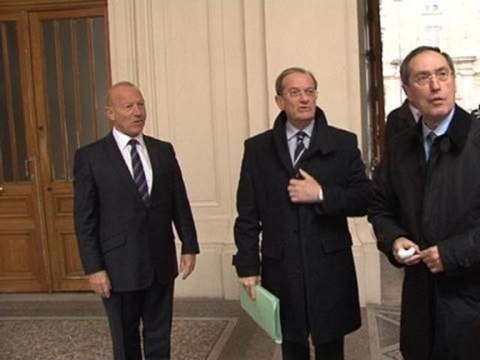 Claude Guéant et Michel Gaudin, deux hommes au cœur de l'affaire des primes en liquide - 17/12