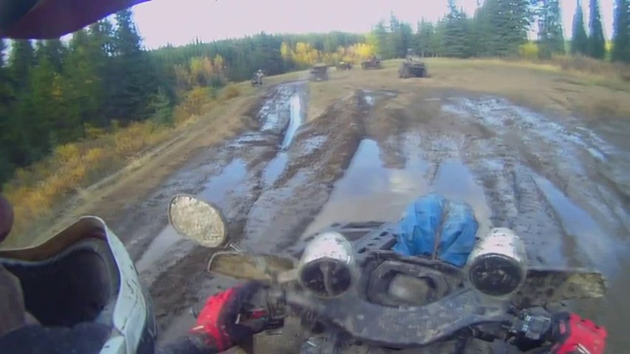 Outlander 1000  Brute Force Mud Hole