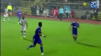 Football: Le joueur le moins de fairplay du monde