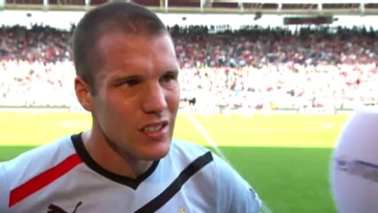 25-09-2011 Ron Vlaar na Feyenoord - AZ