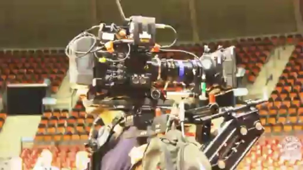 Martinez mit dem Slam-Dunk: Bayern-Stars rocken Audi Dome!