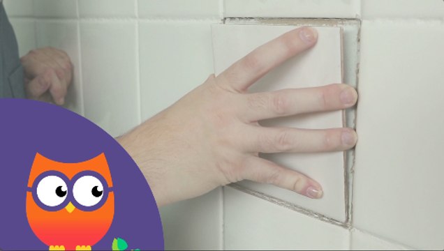 Comment recoller du carrelage décollé (Ooreka.fr)