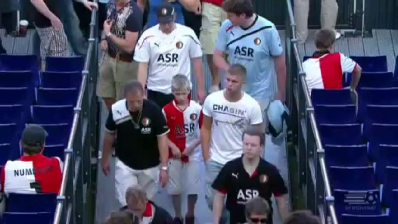 02-10-2011 Ron Vlaar na Feyenoord - ADO Den Haag