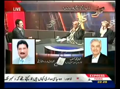 Gen (R) Rashid Qureshi, Khawaja Asif Ko Galian dete Huwey