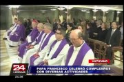 Papa Francisco celebra cumpleaños desayunando con vagabundos