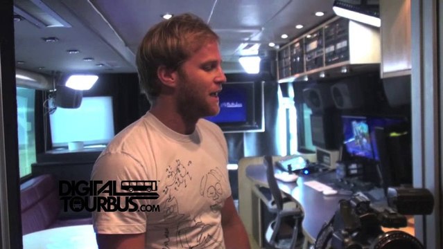 John Lennon Educational Tour Bus - BUS INVADERS Ep. 350 (Warped Edition)