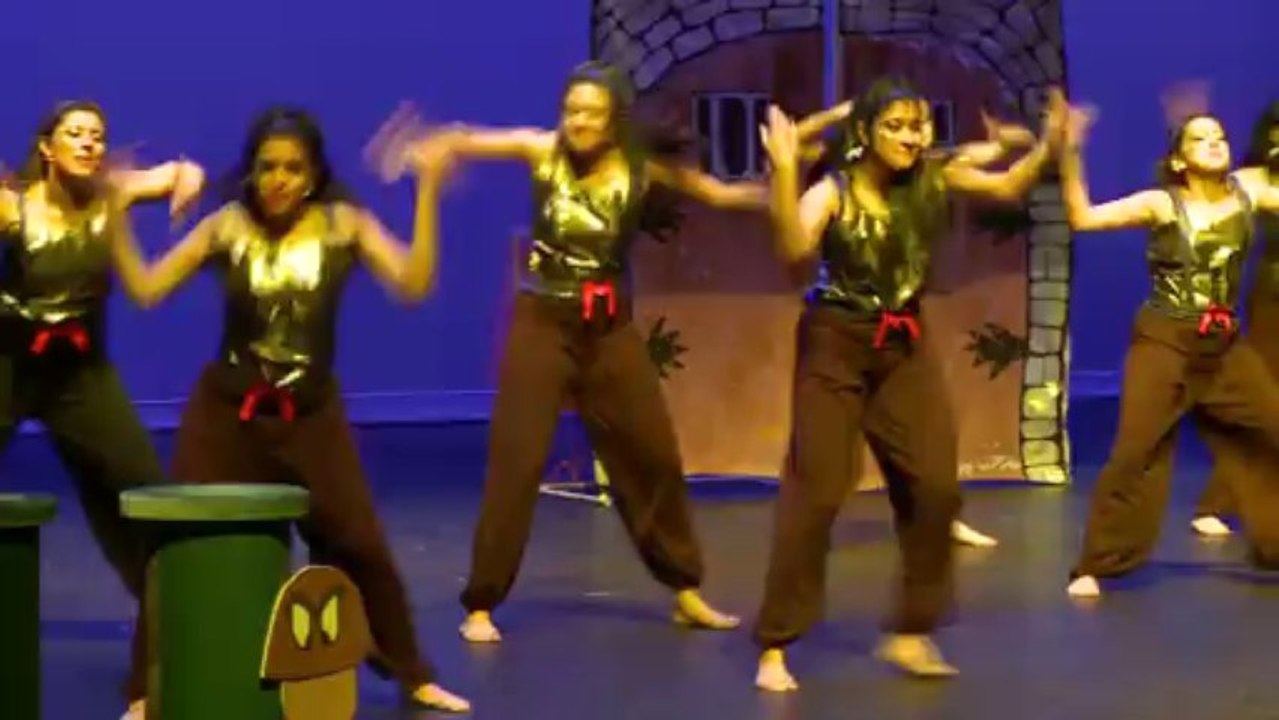 Taal - Nachle Express South Asian dance competition. US universities compete in South Asian bollywood dancing