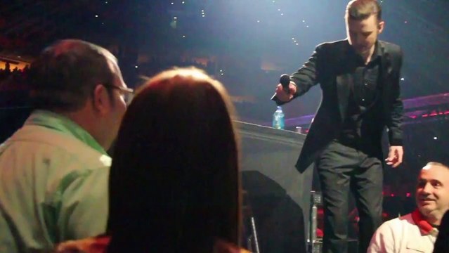 Man Proposes To Girlfriend On Stage Of Justin Timberlake Concert In Lousiville