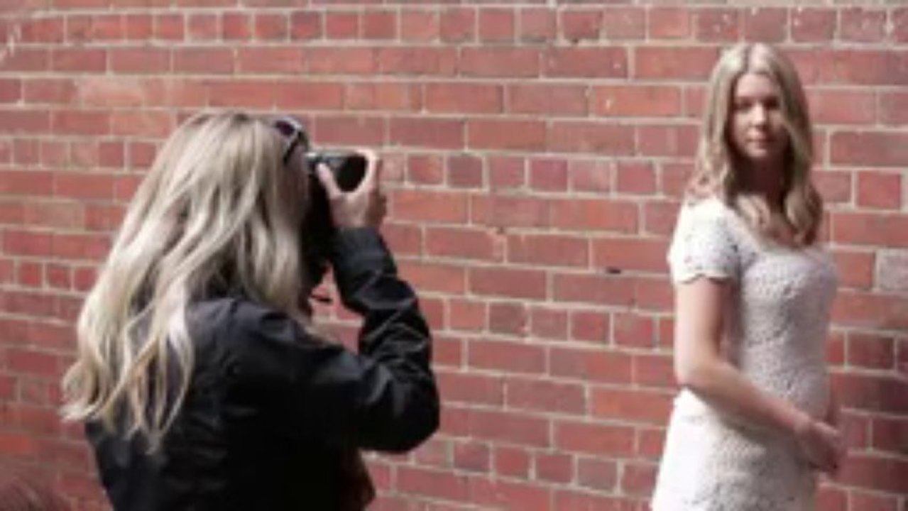 Get Creative Hair-up Through Hairdressers Melbourne At Hairroom Salons