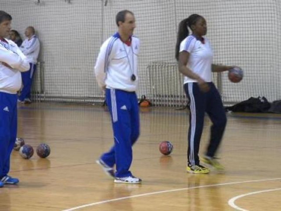 Mondial de handball féminin: les Bleues affrontent la Pologne en quart de finale - 18/12