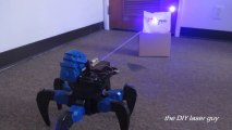 Un Robot tueur à Rayon laser fabriqué maison et télécommandé... Mieux qu'au ciné!