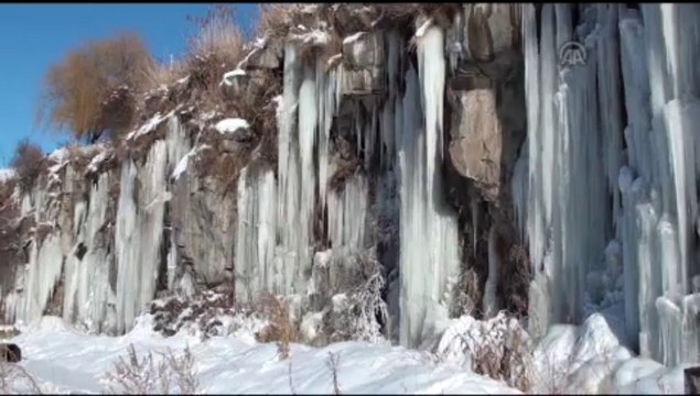 Koçköprü Kanyonu buz tuttu