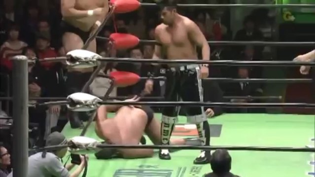 Kensuke Sasaki & Mitsuhiro Kitamiya vs Yoshihiro Takayama & Hajime Ohara (NOAH)