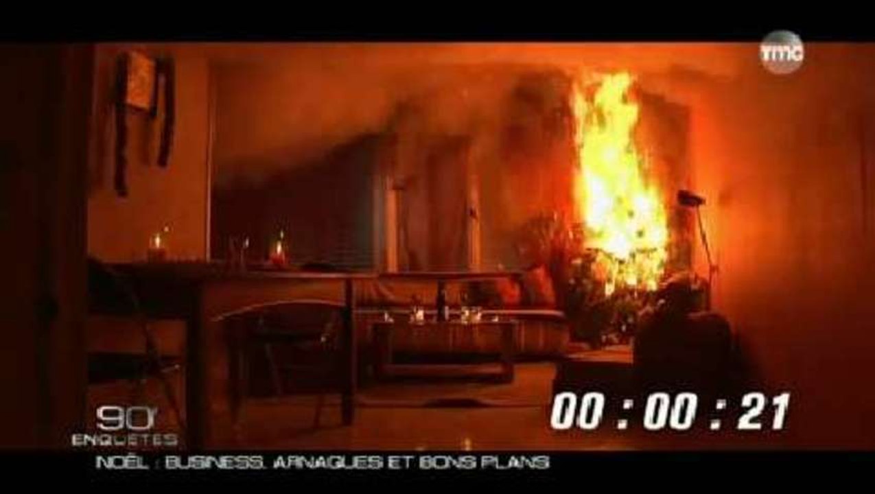 Une guirlande de Noël met feu à une maison en moins de 30 secondes !