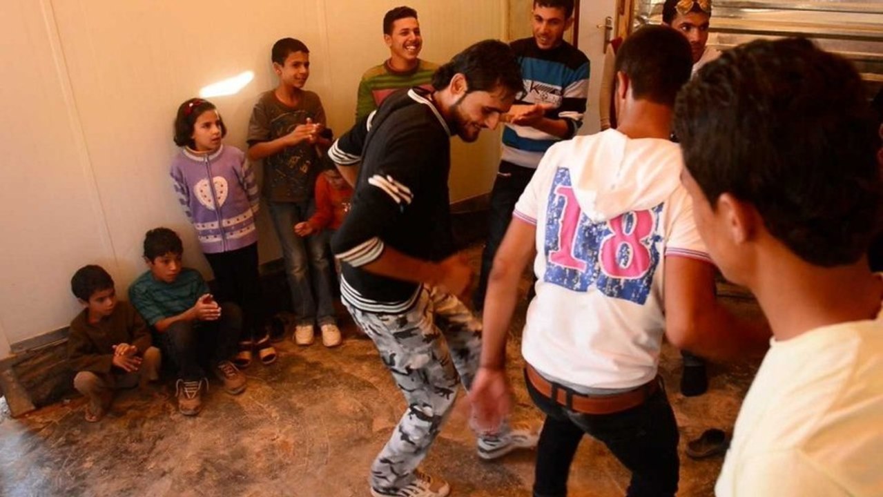 Syrian refugees: A Zaatari camp wedding