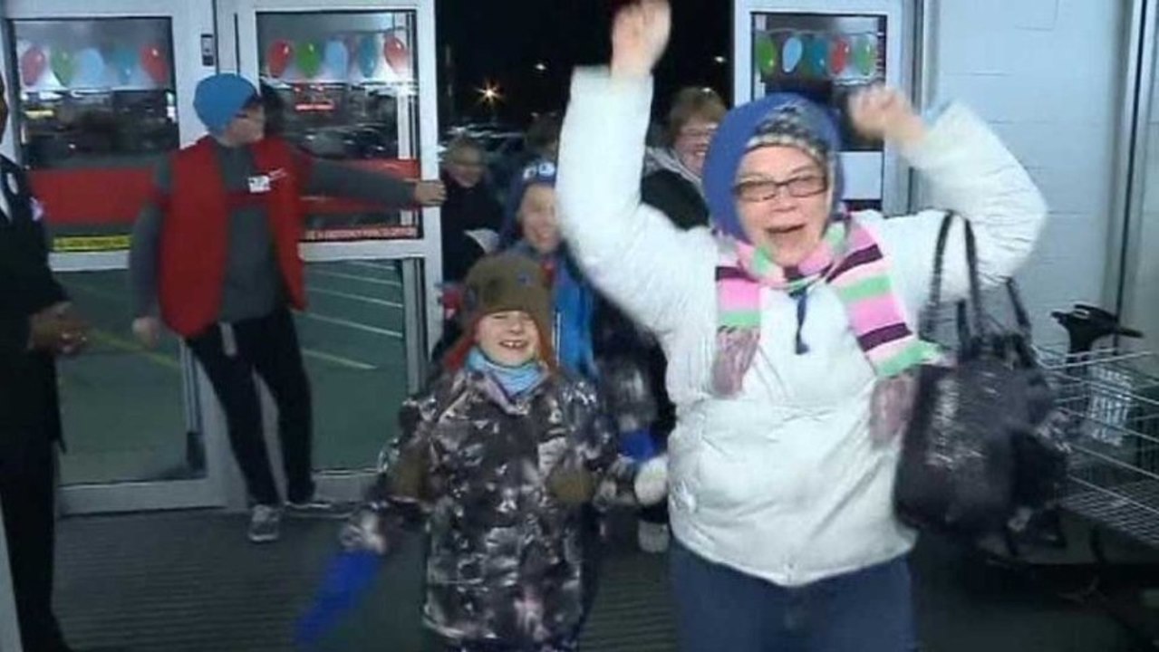 Shoppers battle for holiday bargains