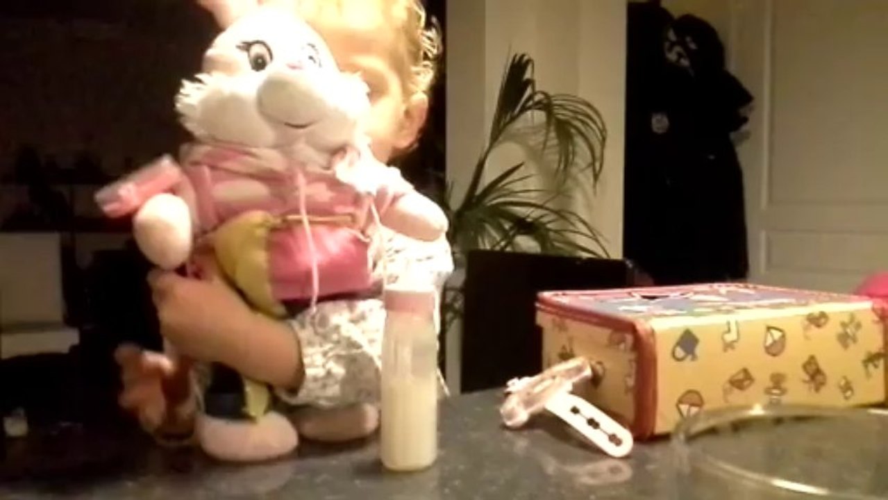 mimie joue