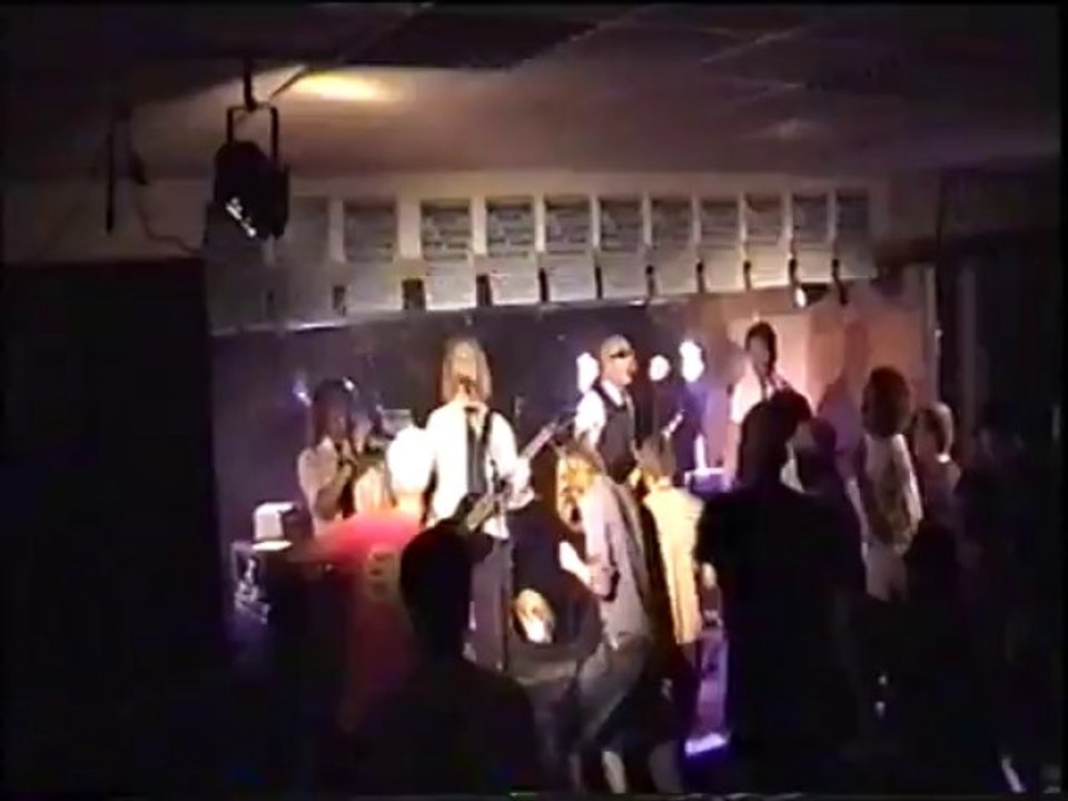 The Liptones - Vattern Utan Vatten Festival, Motala, 2003-07-02 (PART 1)