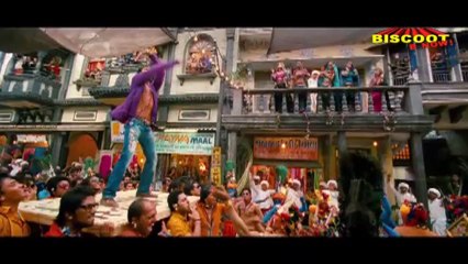 How Ranveer impressed girls as a waiter!