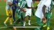 Football - Les joueurs du Raja Casablanca déshabillent Ronaldinho après la rencontre