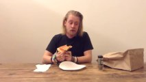 Macaulay Culkin mange de la Pizza - Chelou!