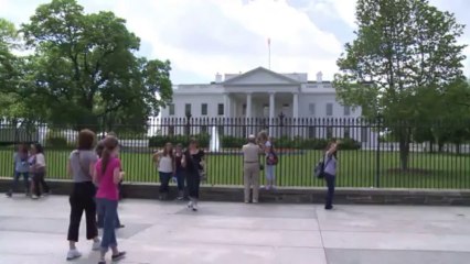 باراك اوباما يحلم بمشاهدة الموسم الثاني من مسلسل هاوس اوف كاردز