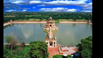 Hiran Minar - by Zunair Ali Bhutta