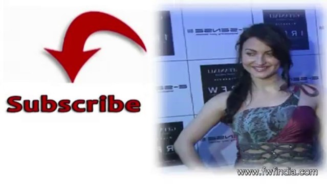 eli eviram&AYUSHMAN KHURANA LAUNCHES NEW PETA AD AT INDIA RESORTWEAR FASHION WEEK