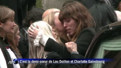 Jane Birkin et Carla Bruni à la cérémonie pour Kate Barry