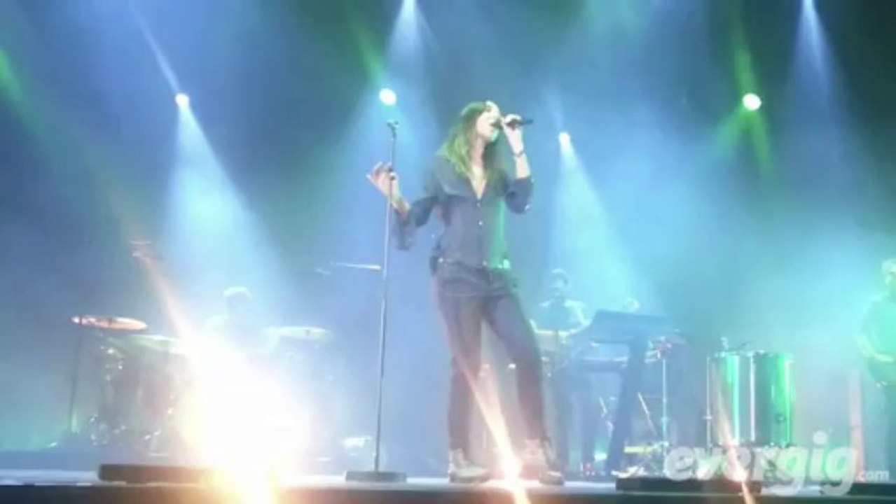 Zazie "Je suis un homme" - Halle Tony Garnier - Concert Evergig Live - Son HD