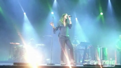 Zazie "Je suis un homme" - Halle Tony Garnier - Concert Evergig Live - Son HD