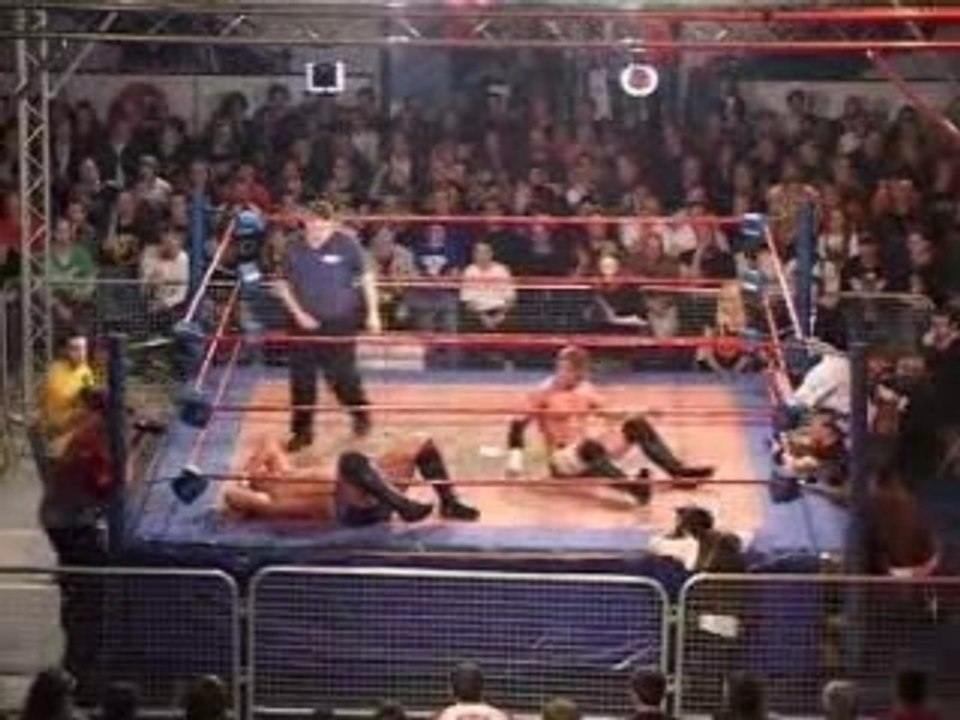 FWA: CM Punk vs Samoa Joe