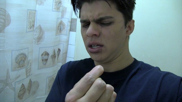 Paranormal Activity : The Marked Ones - What Is Happening To Me VOST