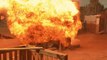 Explosion filmé en slow motion - Spinter Cell!