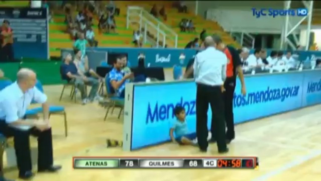 Argentinien: Kind sorgt für Spielunterbrechung