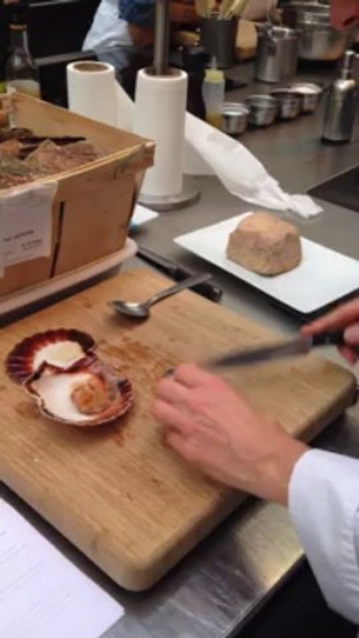 Ouvrir une coquille St Jacques (2/2)