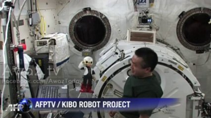 Japan robot astronaut talks Santa in first chat with spaceman