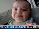 Tini Mini Hanım Şarkısını Duyunca Ağlayan Bebek _) (Yazık ya _D)