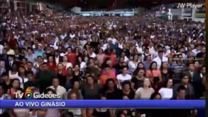 Pastor Marco Feliciano só pensa em dinheiro e diz que Jesus deu carro para sua filha (fiéis aplaudem)
