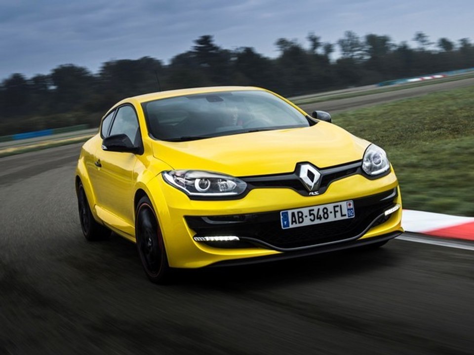 La nouvelle Mégane R .S. lâche les chevaux sur la piste