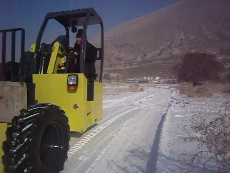 MAZAKA -TRUCK- MOUNTED- FORKLİFTS- TMF 27K      www.mazakagroup.com